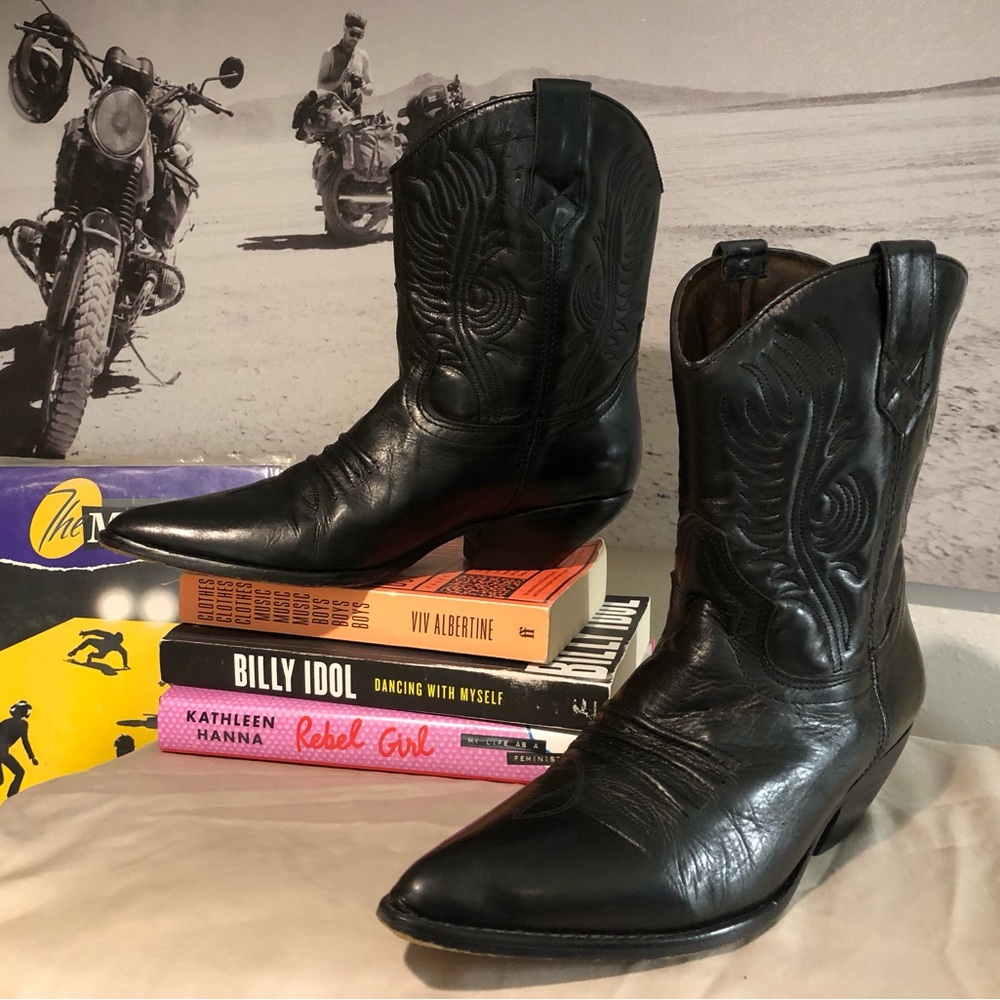 Vintage Guess by Marciano Black Leather Western Boots w/ Cuban Heel 9.5B